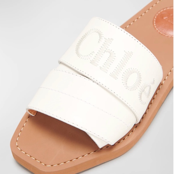 NIB $625 Chloe Woody Embroidered Logo Flat Sandals in White - size 36! - Picture 4 of 5